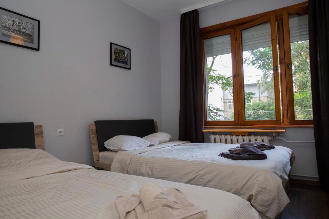 3-bedroom - Urban Art Gallery - Free Parking! * Sofia