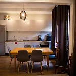 Central Sofia 3-Bedroom Apartment - Urban Art Gallery - Free Parking!