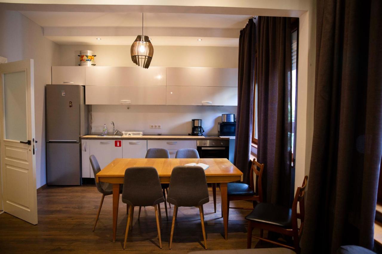 Apartament 3-bedroom - Urban Art Gallery - Free Parking! *