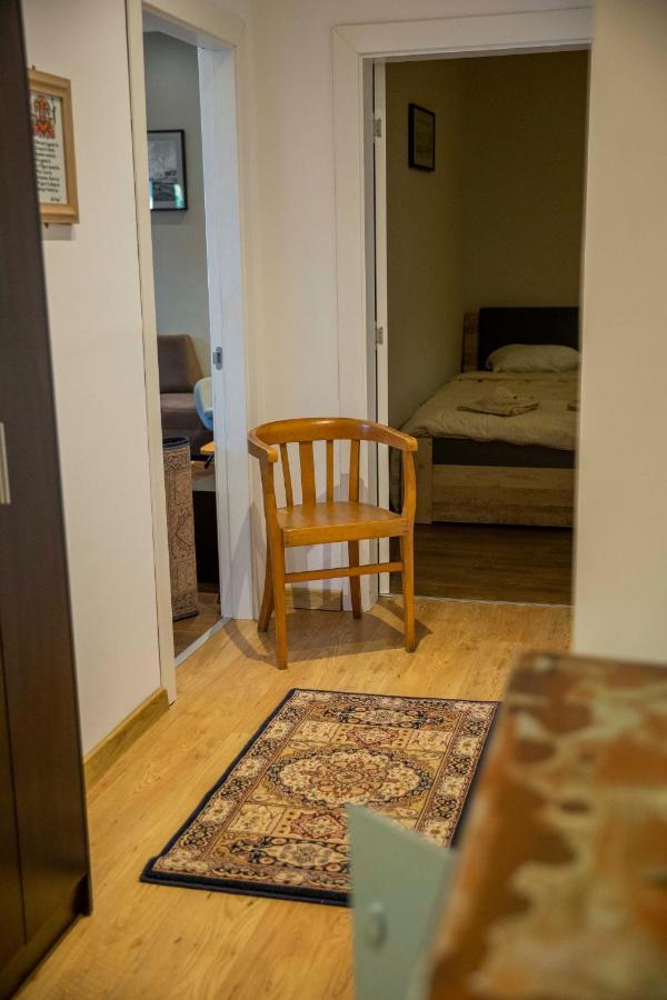 3-bedroom - Urban Art Gallery - Free Parking! Sofia